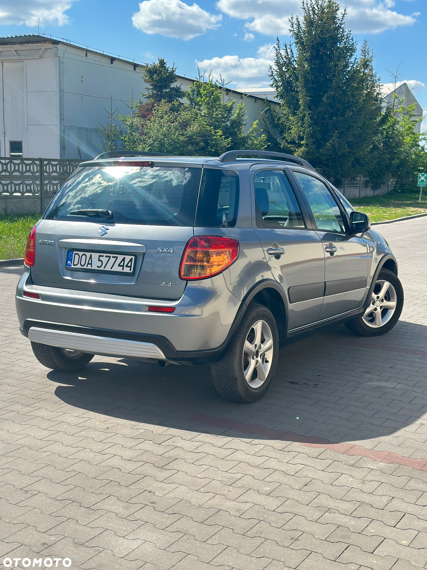 Suzuki SX4 1.9 DDiS DPF 4x4 Comfort - 2
