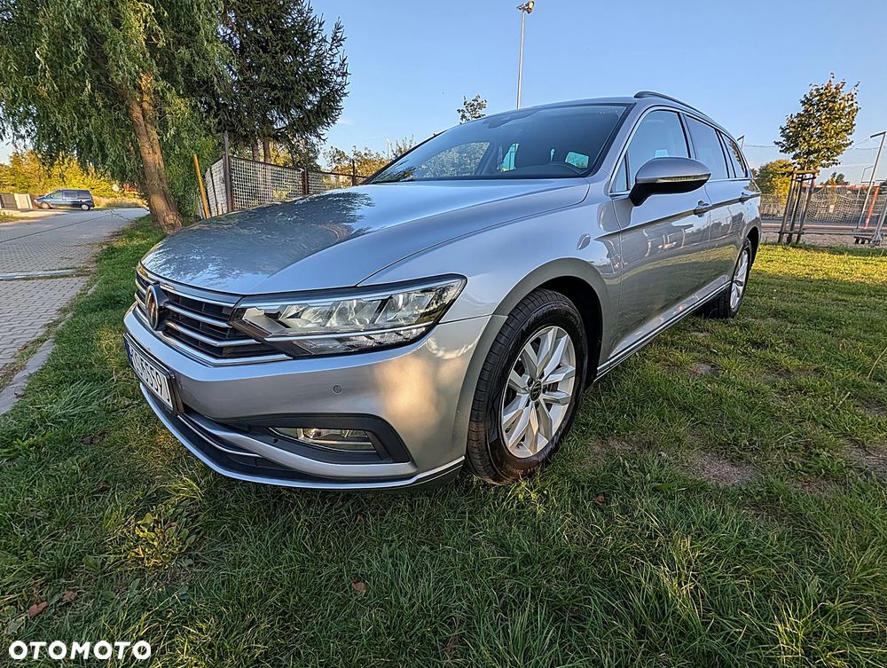 Volkswagen Passat 2.0 TDI SCR DSG - 2