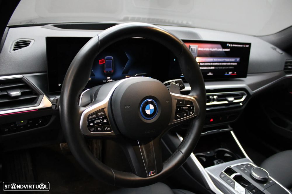 BMW 330 e Touring Pack M Auto - 12
