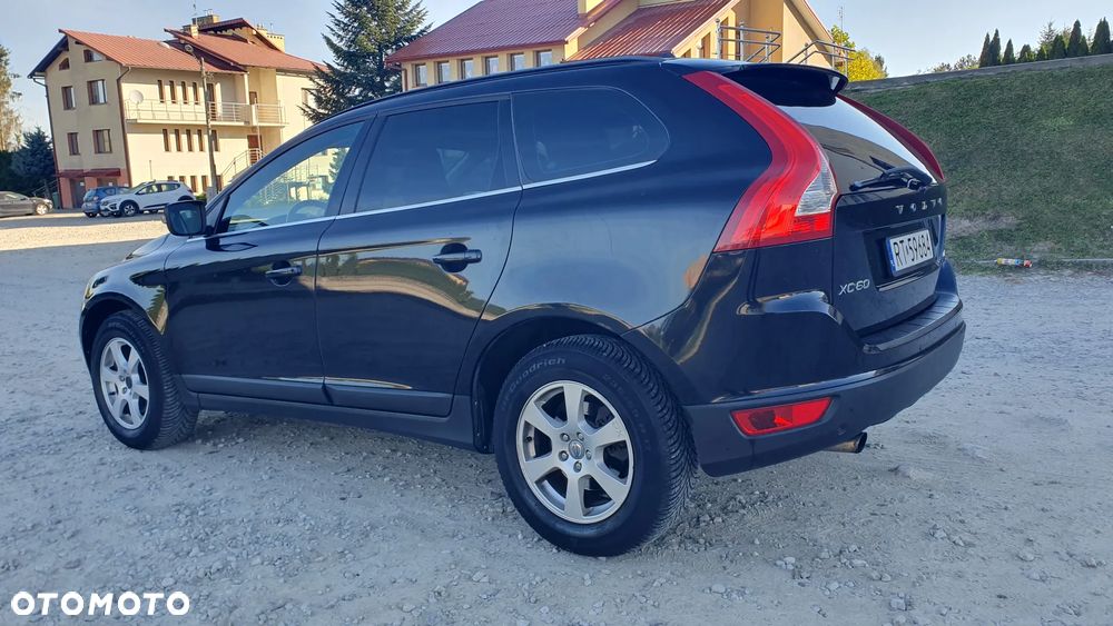 Volvo XC 60 - 4