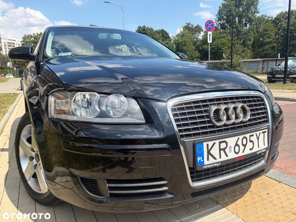 Audi A3 Sportback 1.6 TDI DPF Ambition - 4