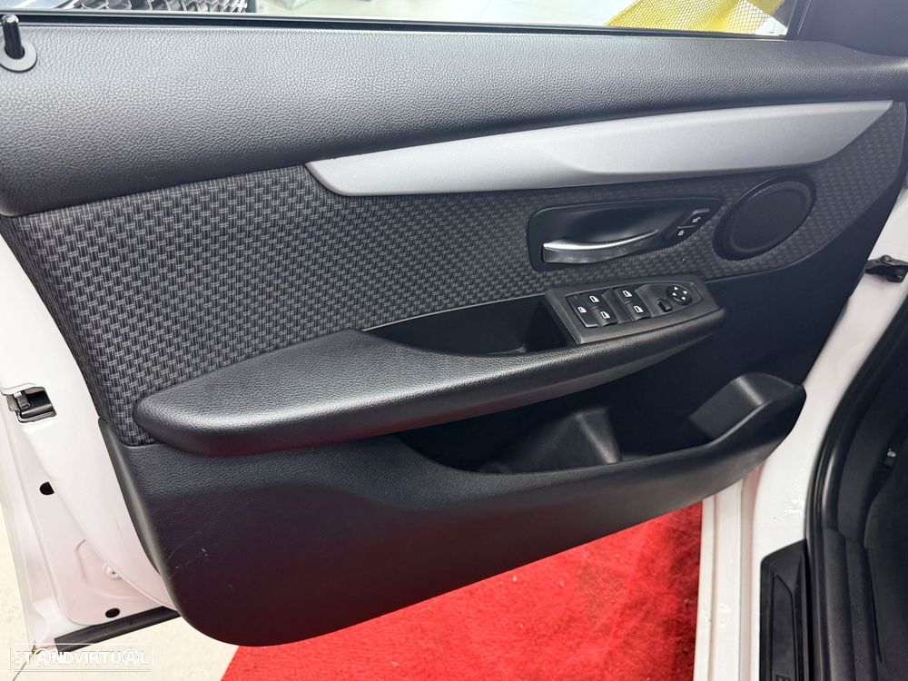 BMW 216 Active Tourer d Advantage - 17
