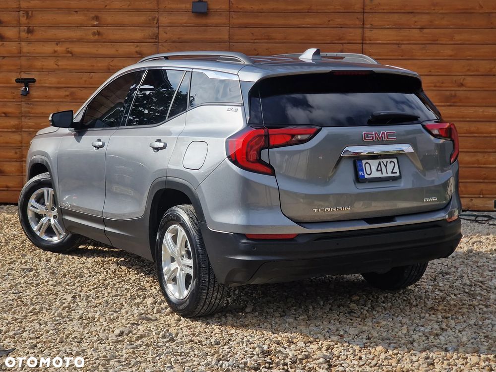 GMC Terrain - 16