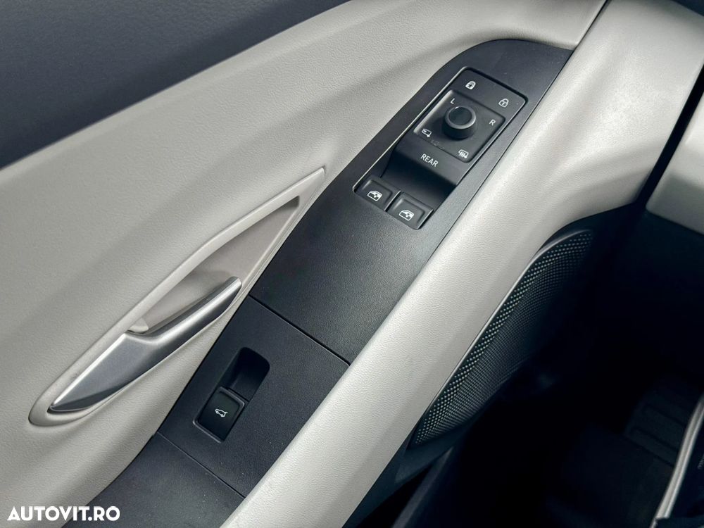 Ford Explorer RWD 77 kWh Extended Range Premium - 21