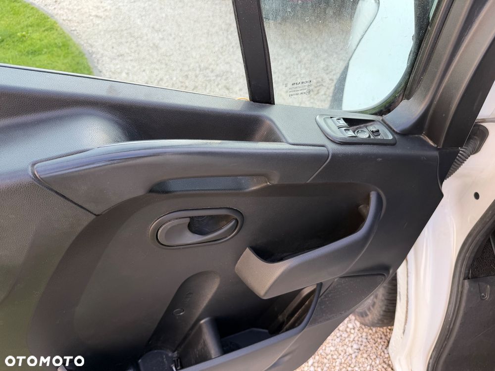 Renault Master - 15