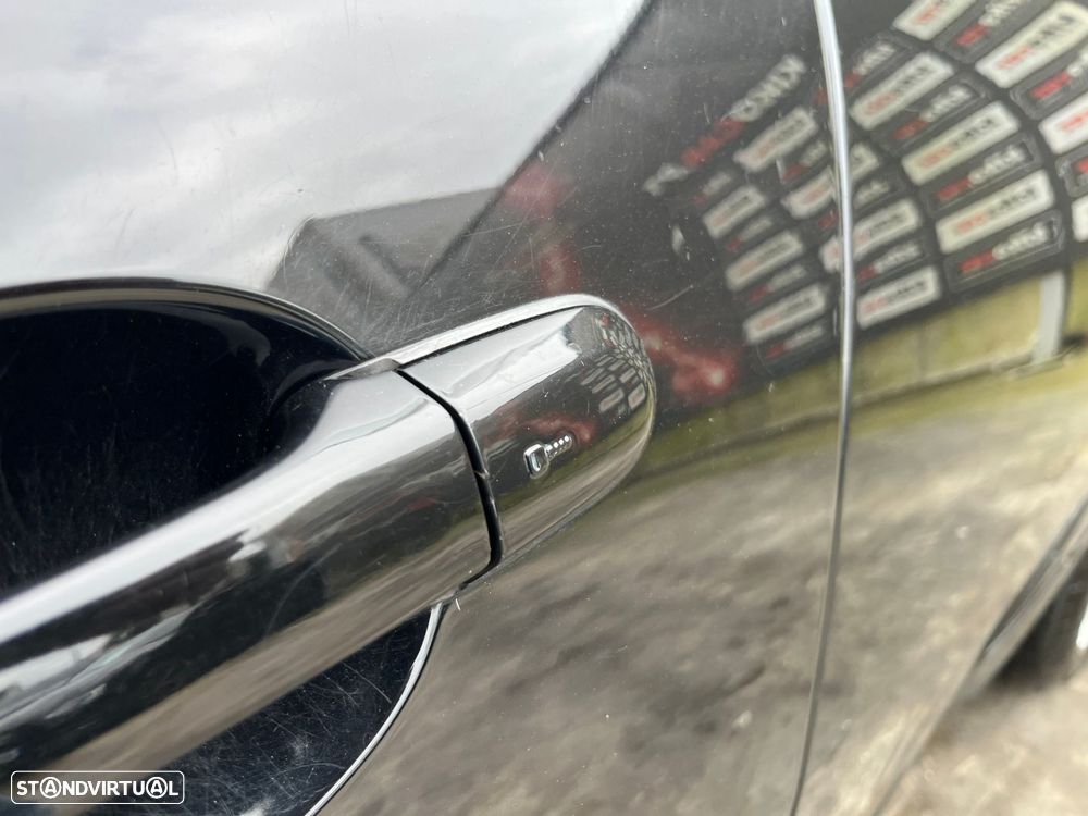 Jaguar XF 2.2 D Luxury - 12