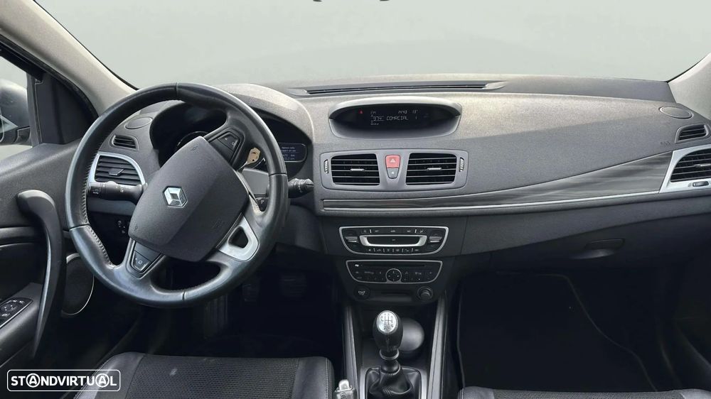 Renault Mégane 1.5 dCi Dynamique S - 11