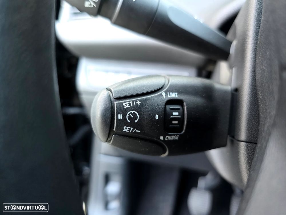 Peugeot 208 HDi 68 Access - 17