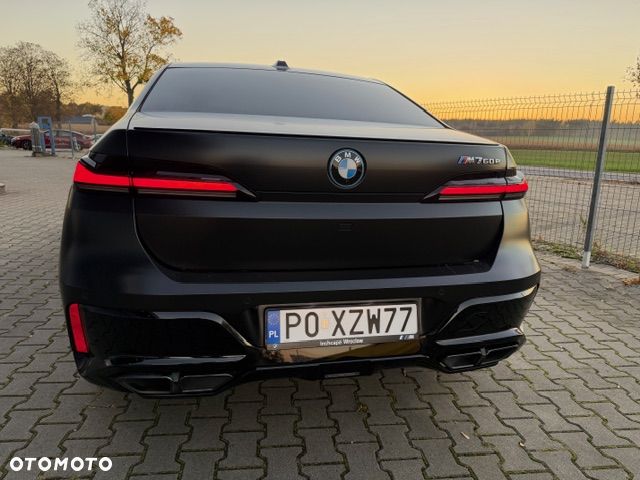 BMW Seria 7 M760e PHEV xDrive Individual Edition sport - 21