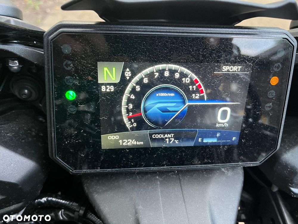 Yamaha R7 - 2
