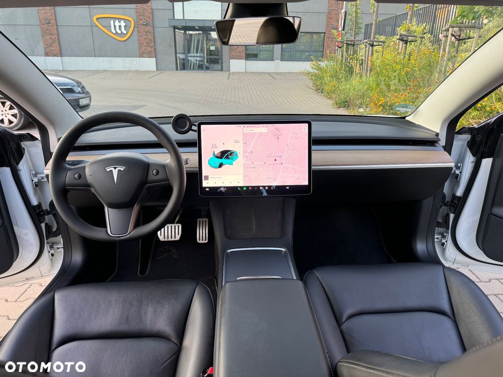 Tesla Model 3 - 18