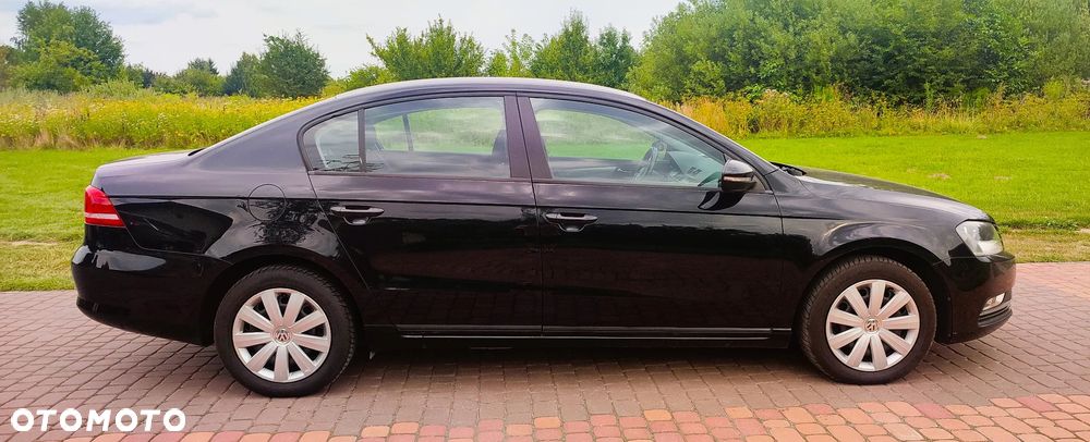 Volkswagen Passat 1.6 TDI DPF BlueMot Trendline - 8