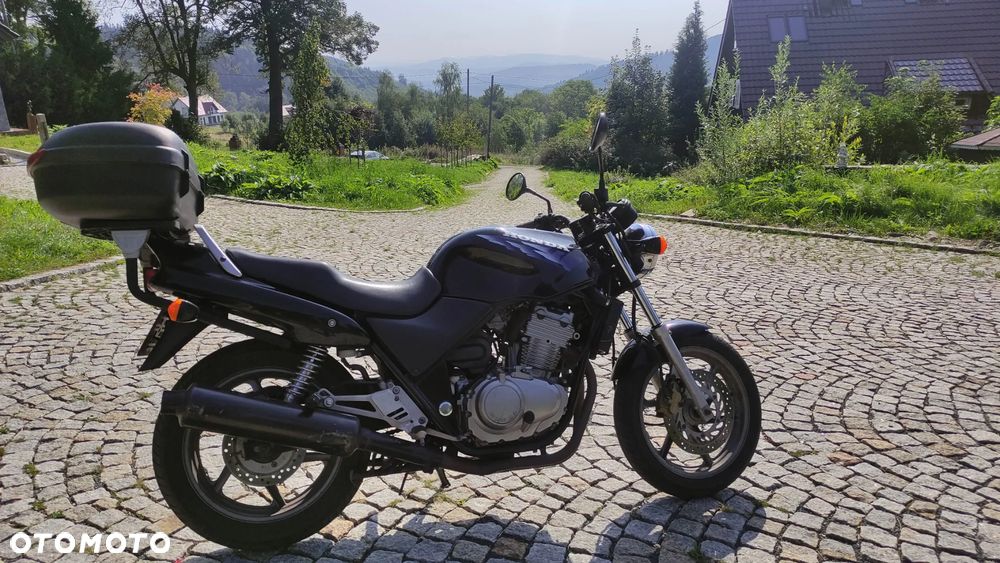 Honda CB - 1