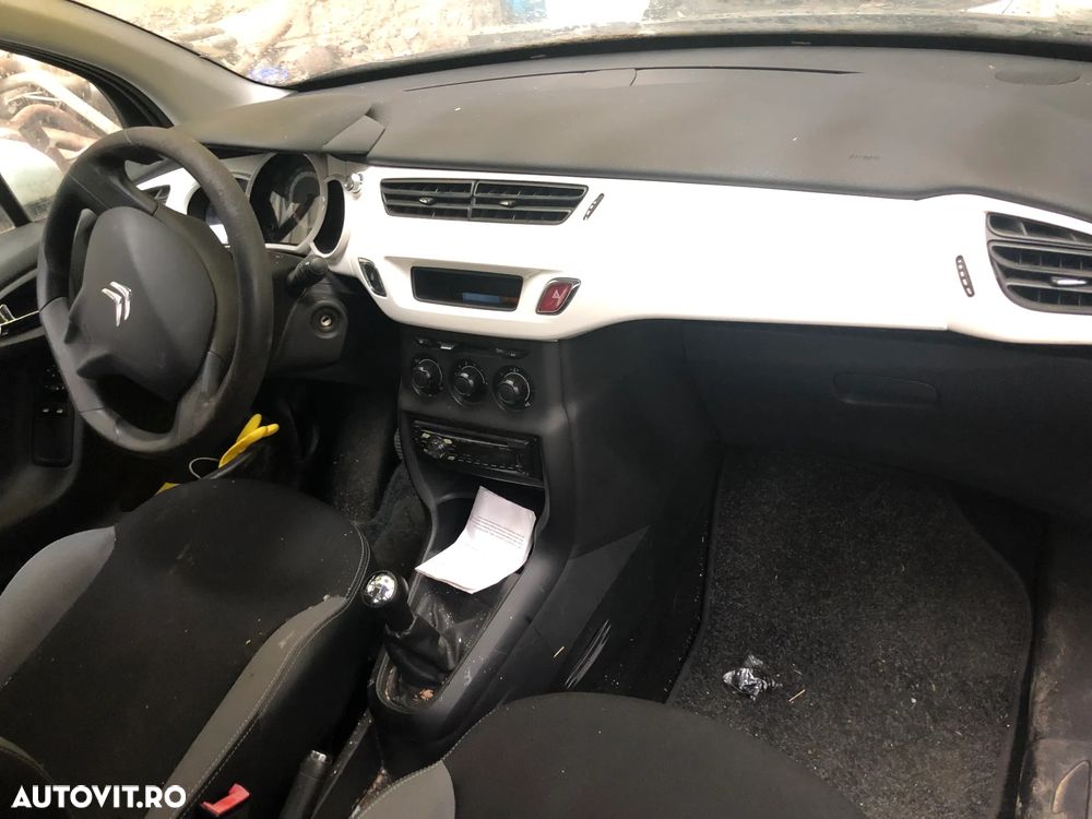 Dezmembrez Citroen C3 2012 negru - 8