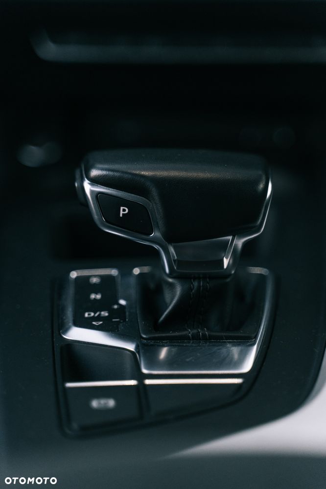 Audi A4 Avant 35 TDI mHEV S tronic - 19