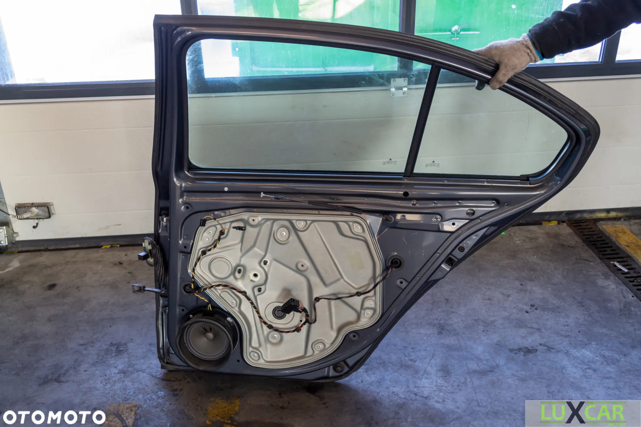SKODA OCTAVIA II 2 VRS DRZWI PRAWE TYŁ KOLOR LF8J GORLICE RZ1R93 - 8