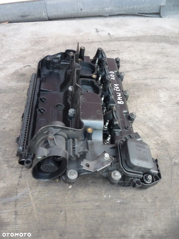 BMW E61 2.0D POKRYWA ZAWORÓW - 4