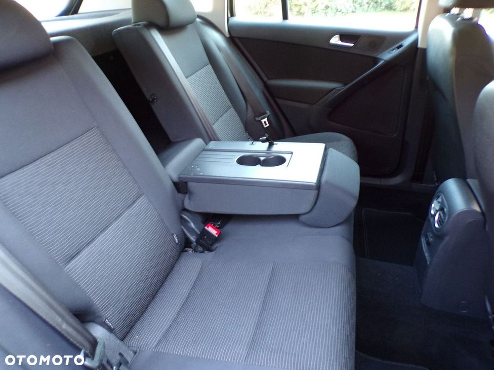 Volkswagen Tiguan - 28