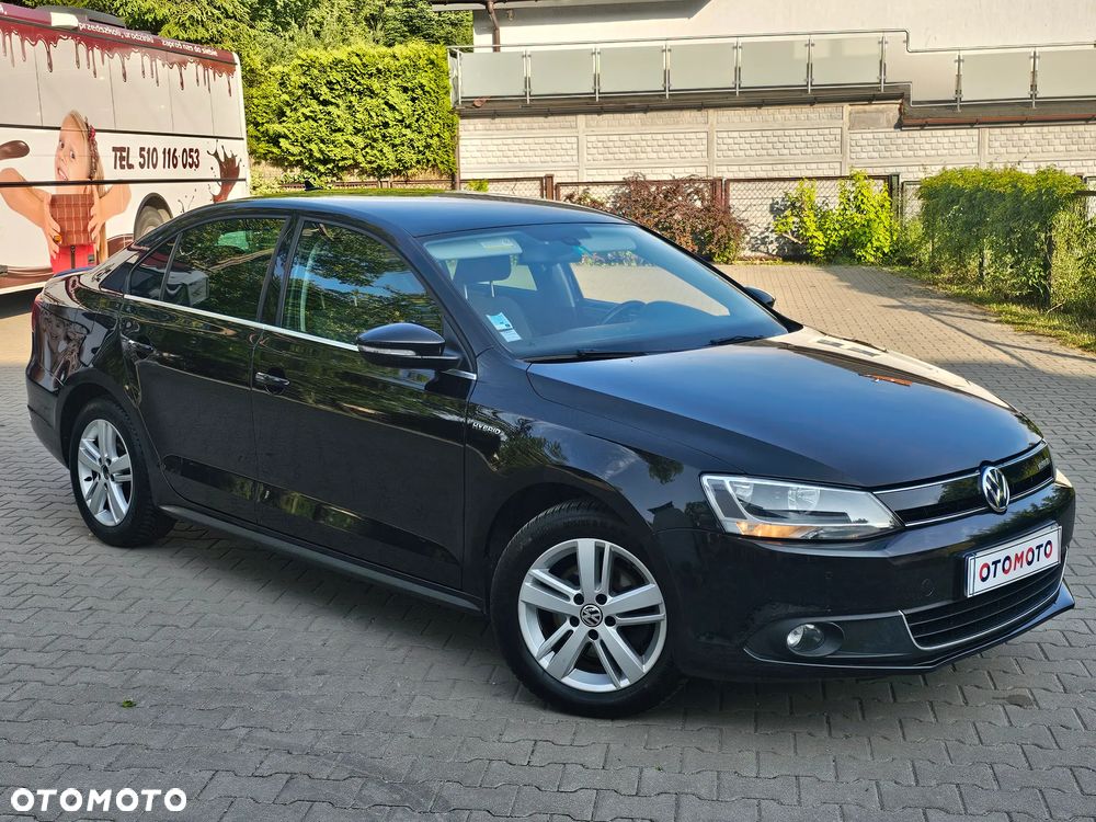 Volkswagen Jetta 1.4 Hybrid DSG Comfortline - 3