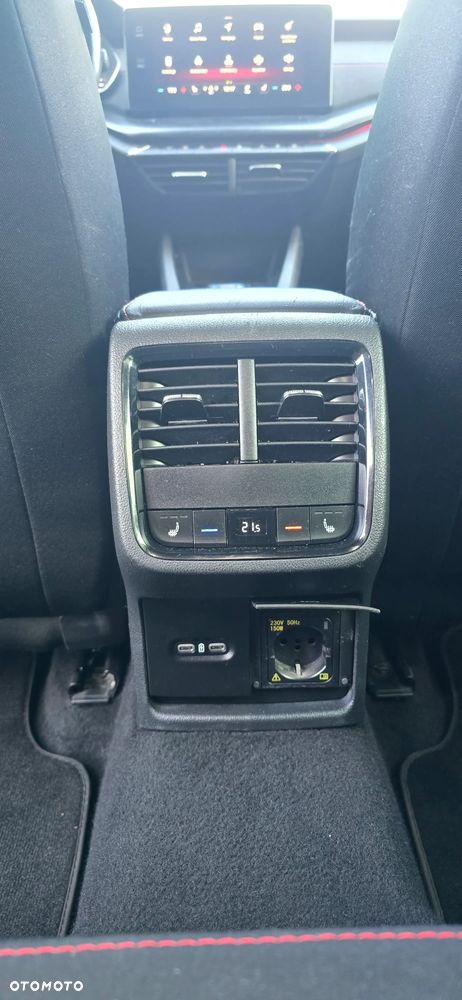 Skoda Octavia 2.0 TDI DSG RS - 12