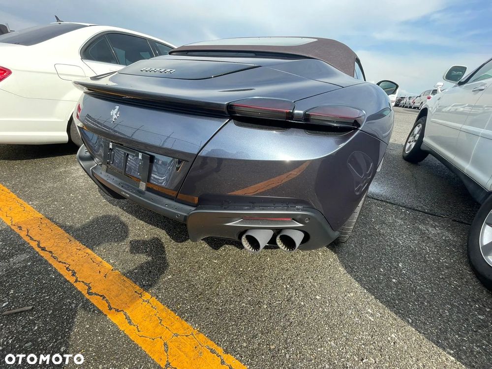 Ferrari Roma Spider - 9