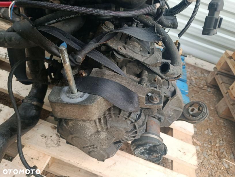 ZDERZAK PRZÓD SREBRNY PRZEDNI SKODA OCTAVIA II 2 LIFT - 2