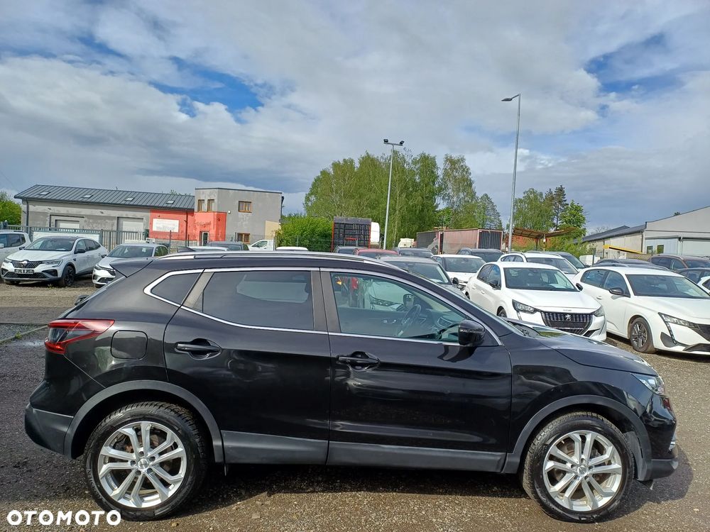Nissan Qashqai 1.3 DIG-T N-Connecta DCT - 8