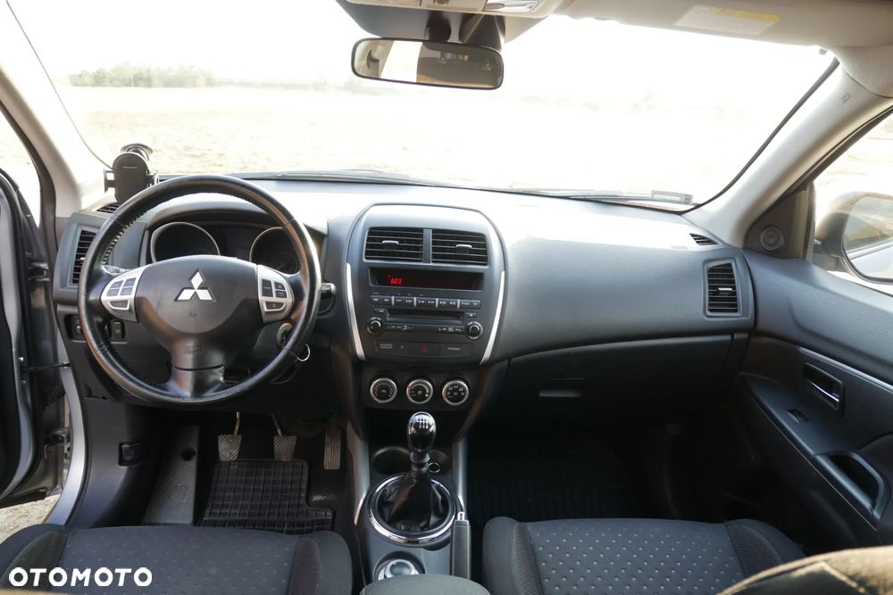 Mitsubishi ASX 1.8 DID Invite 4WD AS&G - 12