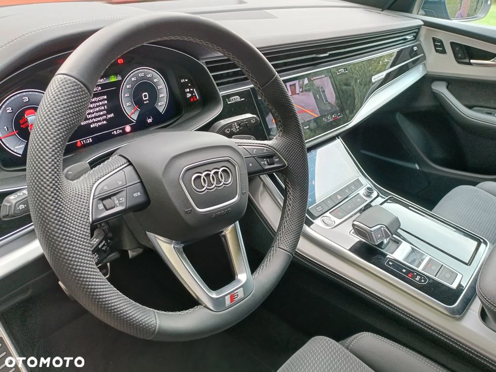 Audi Q8 - 18
