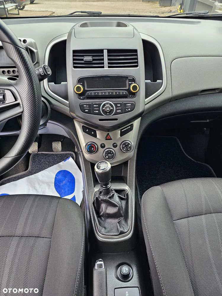 Chevrolet Aveo - 11