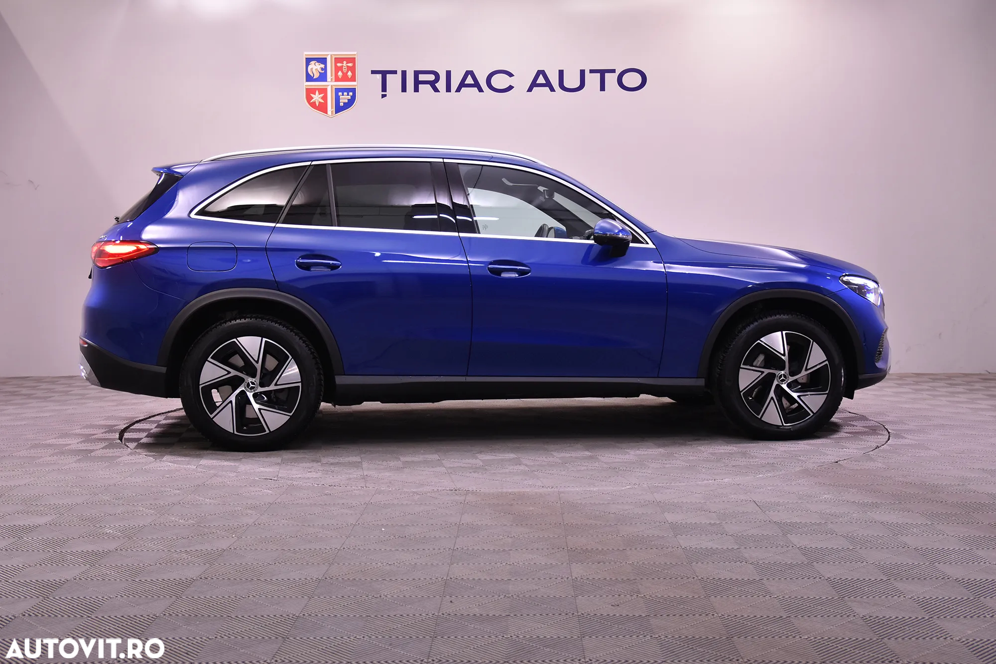 Mercedes-Benz GLC 300 e 4MATIC - 6