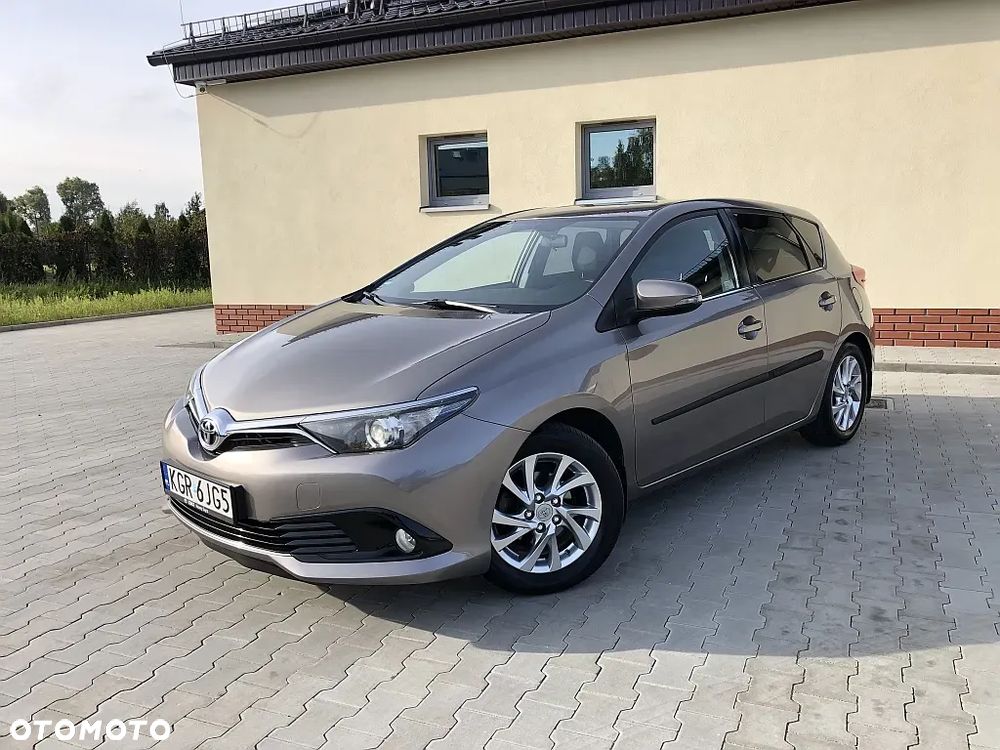 Toyota Auris 1.6 Prestige - 1