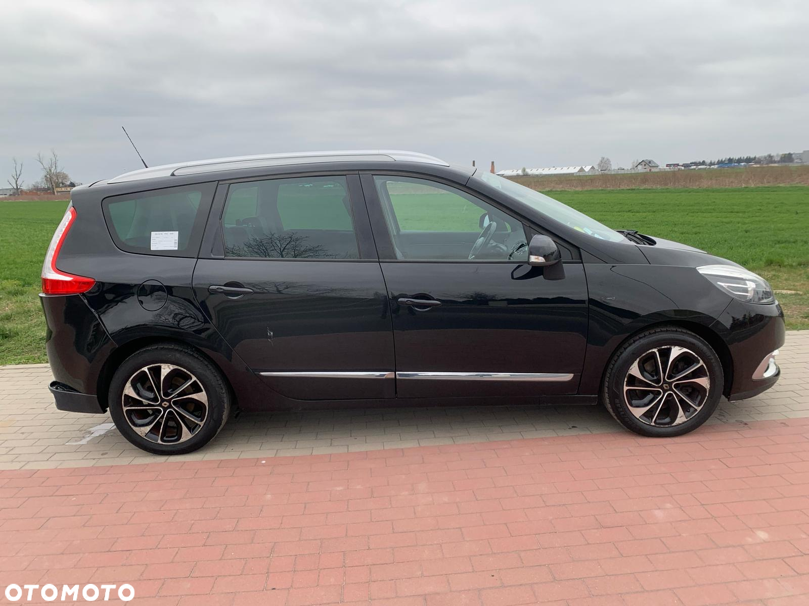 Renault Grand Scenic dCi 130 FAP Start & Stop Bose Edition - 5