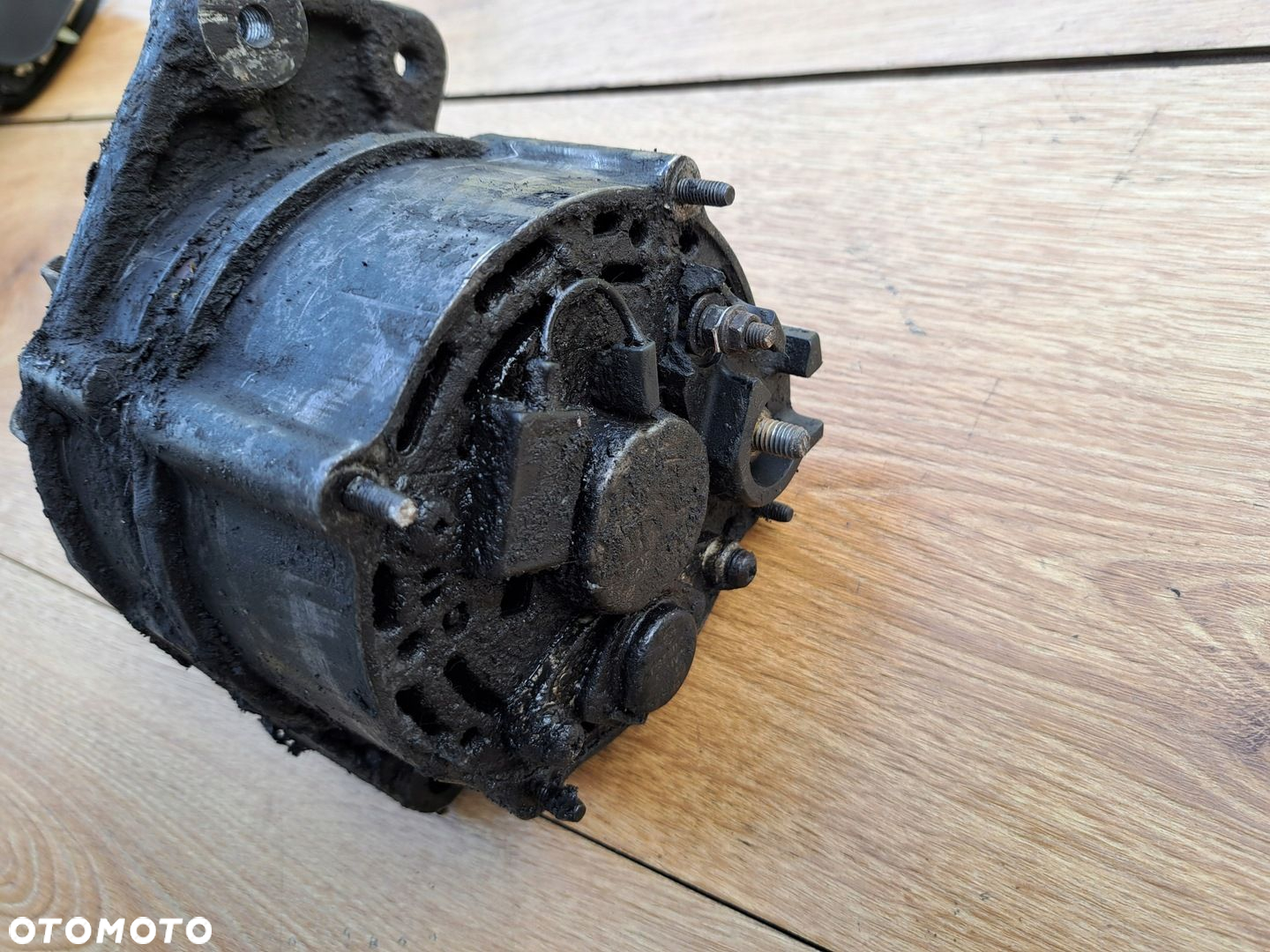 VW T4 2.4 D ALTERNATOR NA PASEK KLINOWY - 3