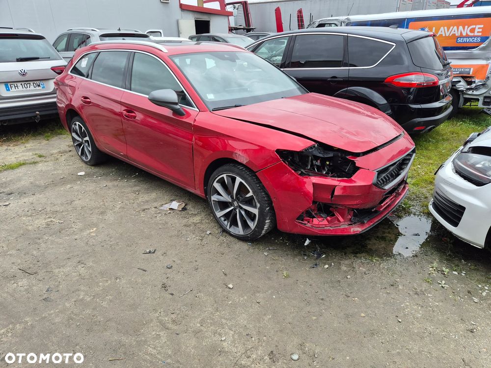 Seat Leon Sportstourer 1.4 e-Hybrid DSG FR - 1