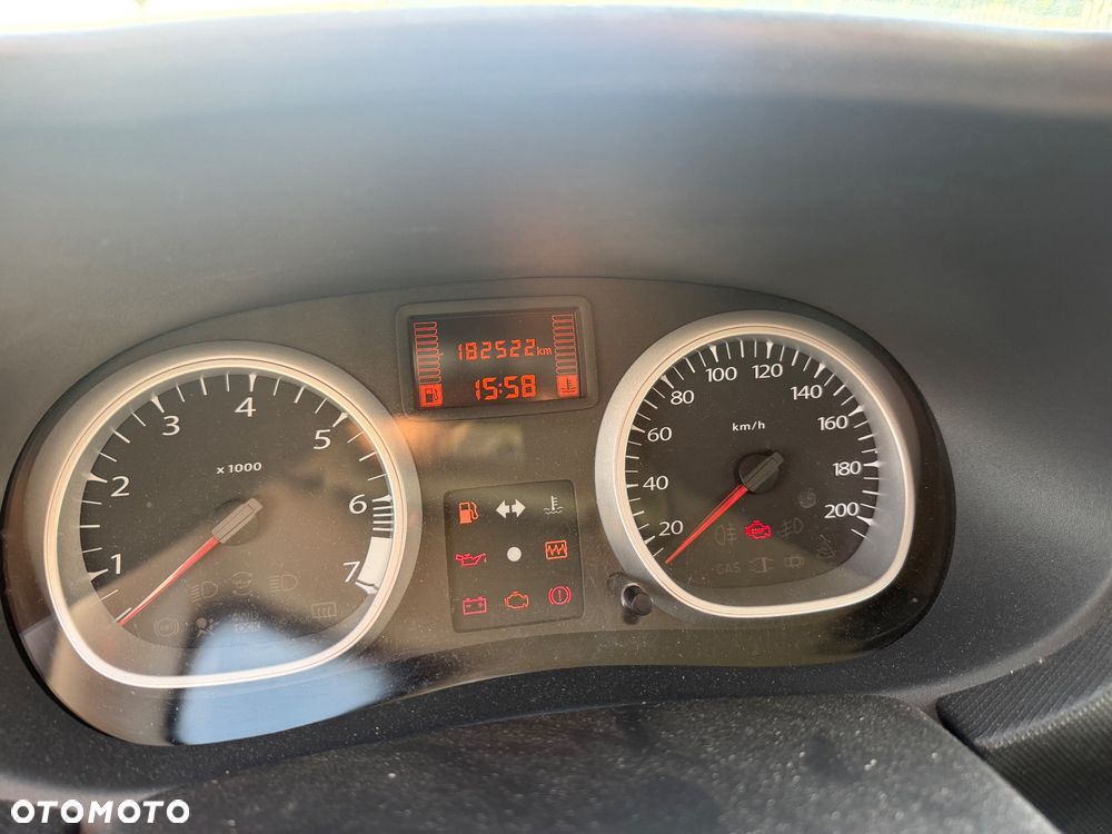 Dacia Duster 1.6 16V 4x2 - 7