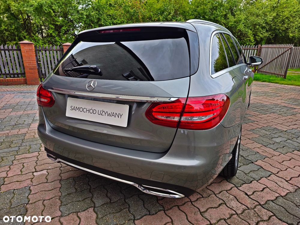 Mercedes-Benz Klasa C 180 T Kompressor Automatik BlueEFFICIENCY Avantgarde - 12