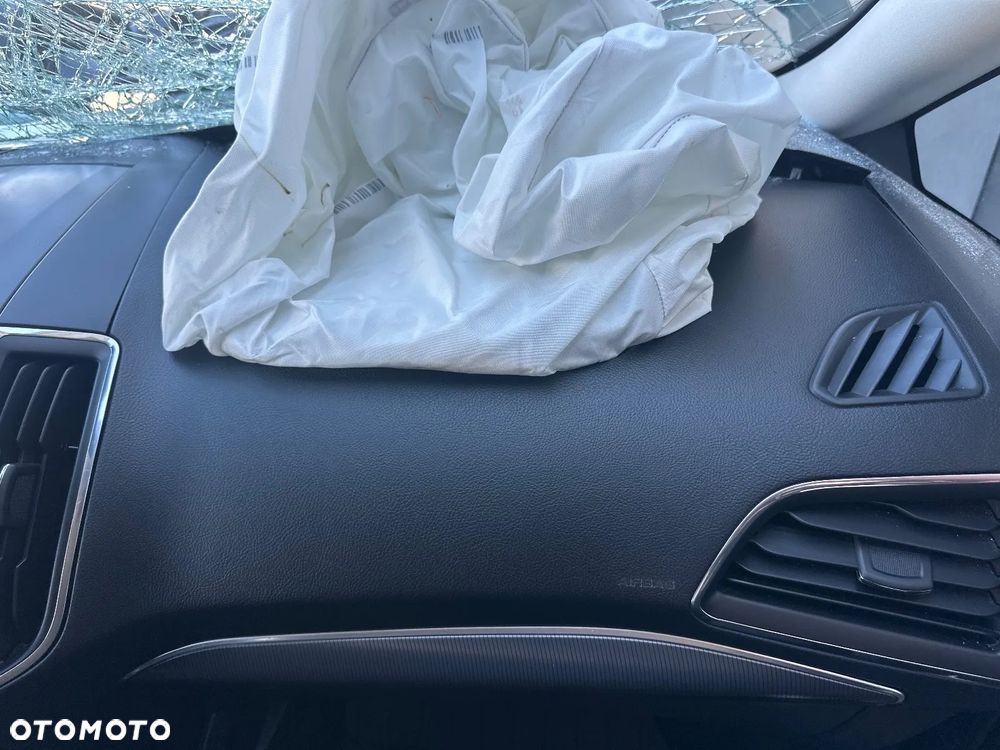 Ford S-Max - 12