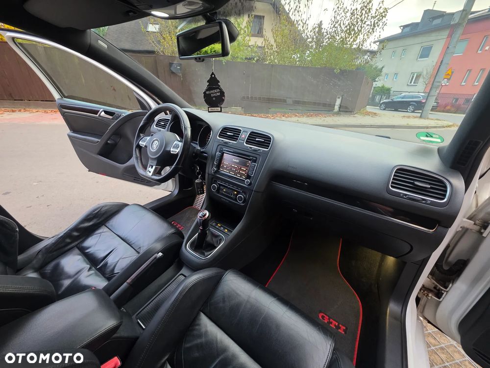 Volkswagen Golf 2.0 GTI - 19