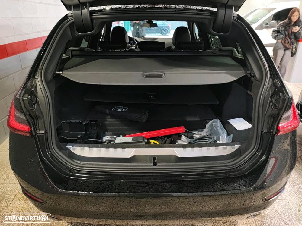 BMW 320 e Corporate Edition Auto - 9