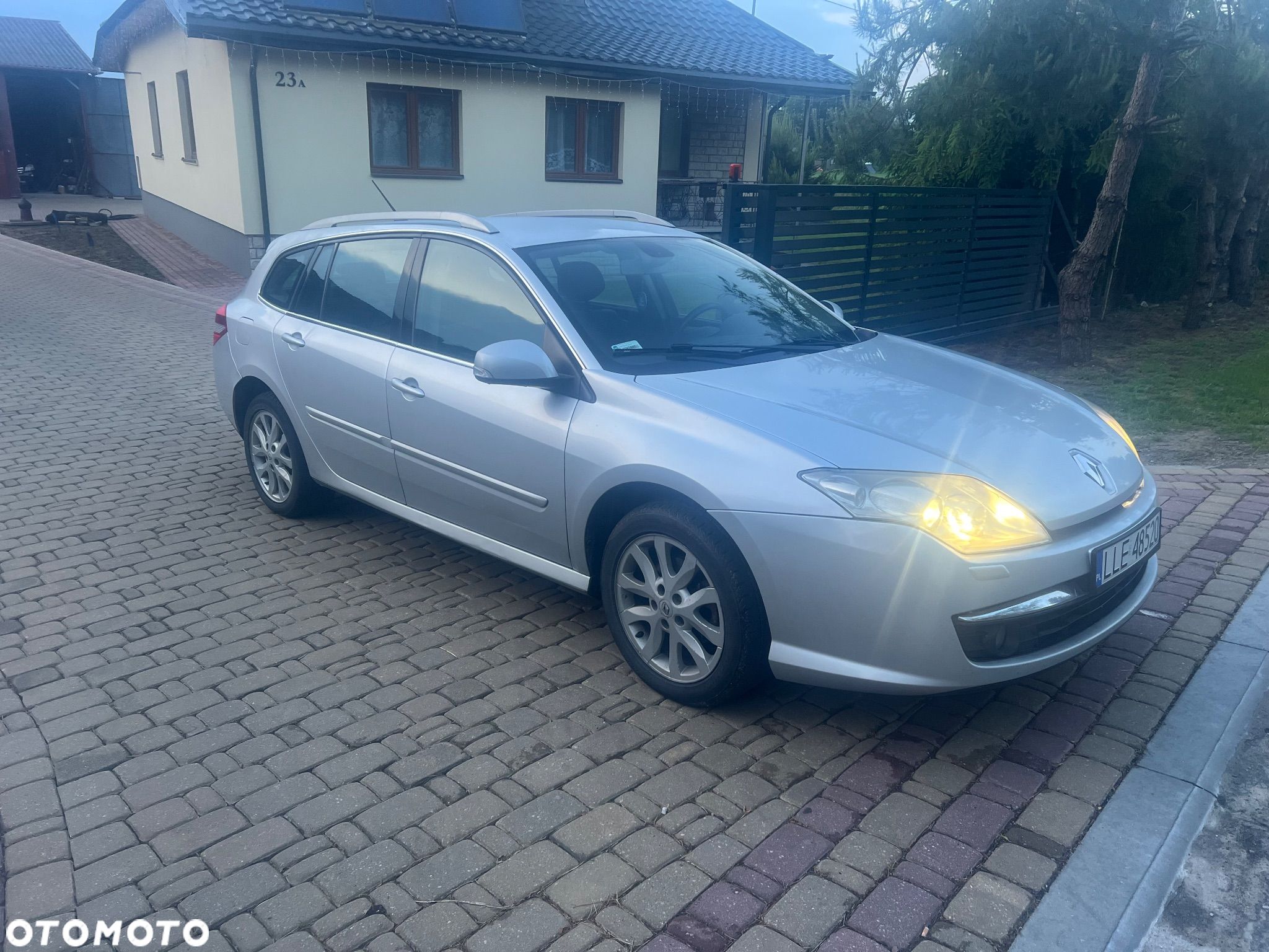 Renault Laguna 2.0 dCi Limited - 1