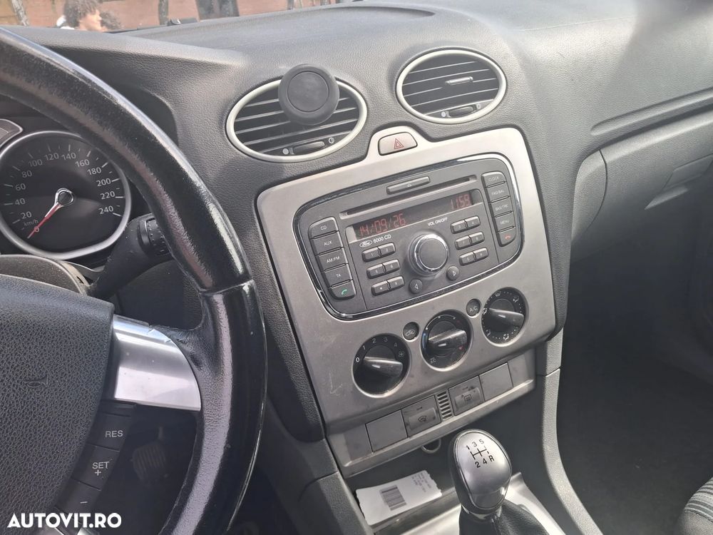 Ford Focus - 10