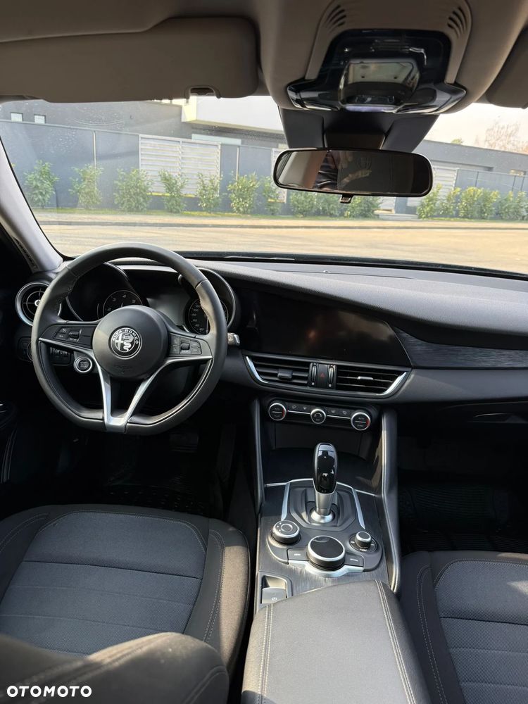 Alfa Romeo Giulia - 20