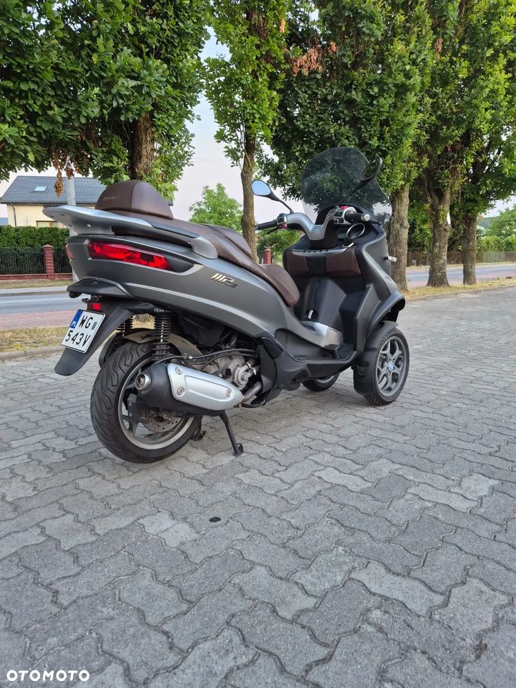 Piaggio MP-3 - 8