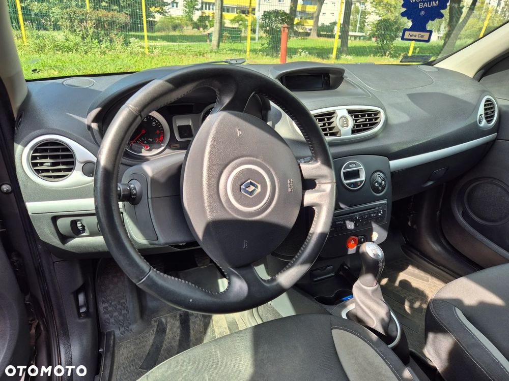 Renault Clio 1.2 16V Night&Day - 7