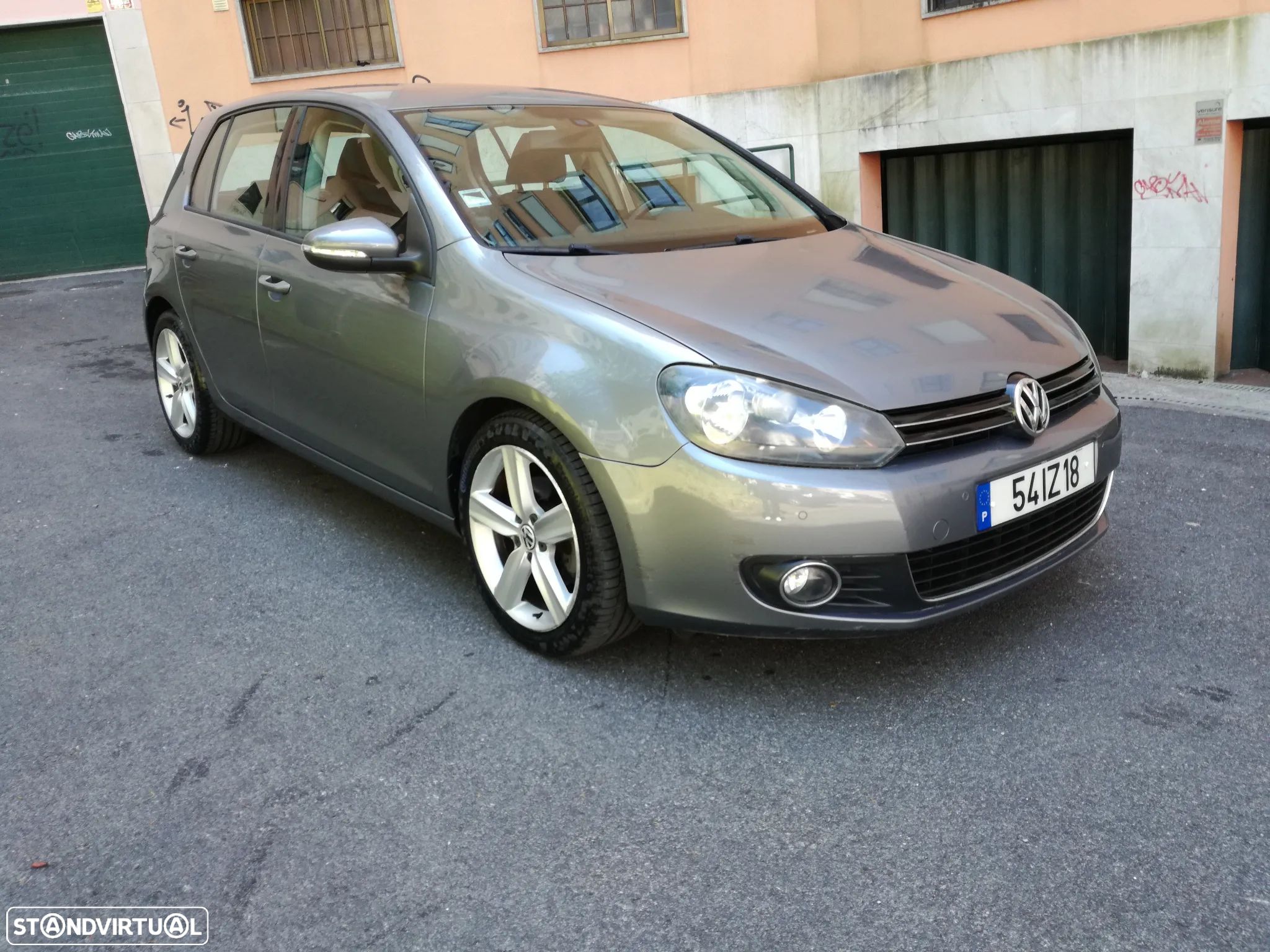 VW Golf 2.0 TDi Highline - 1