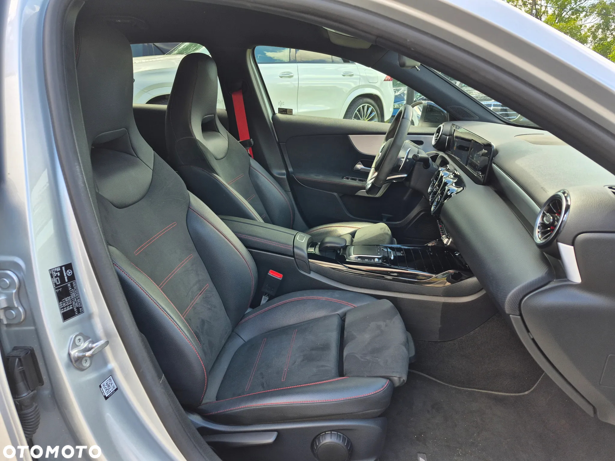 Mercedes-Benz Klasa A 35 AMG 4-Matic 7G-DCT - 29