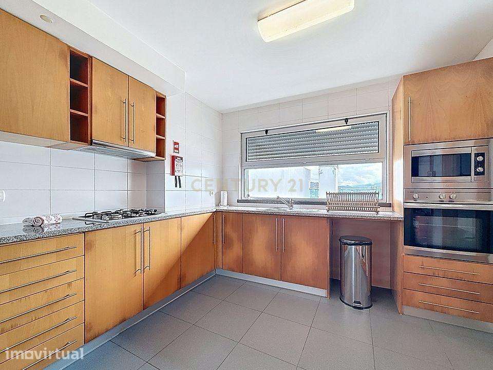 T1 ÚNICO com Terraço de 28m² e Vista Panorâmica de Sonho (Mar + Serra - Grande imagem: 5/25