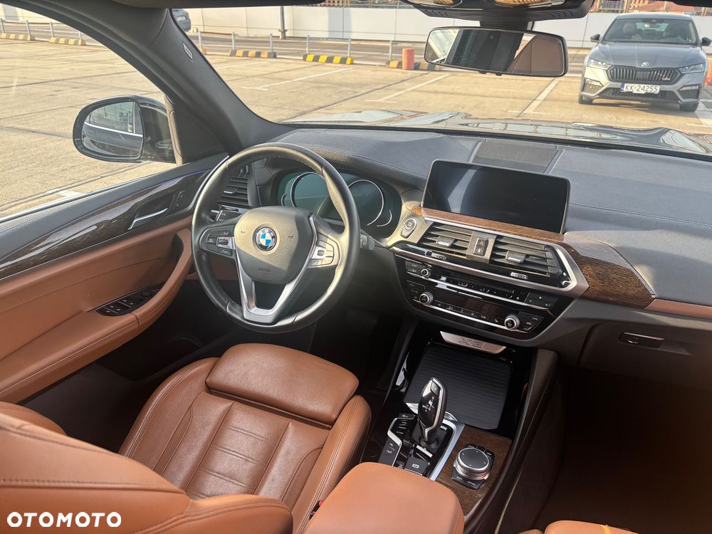 BMW X3 xDrive20d Luxury Line - 12