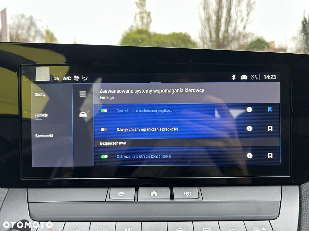 Opel Astra 1.2 T Edition S&S - 23